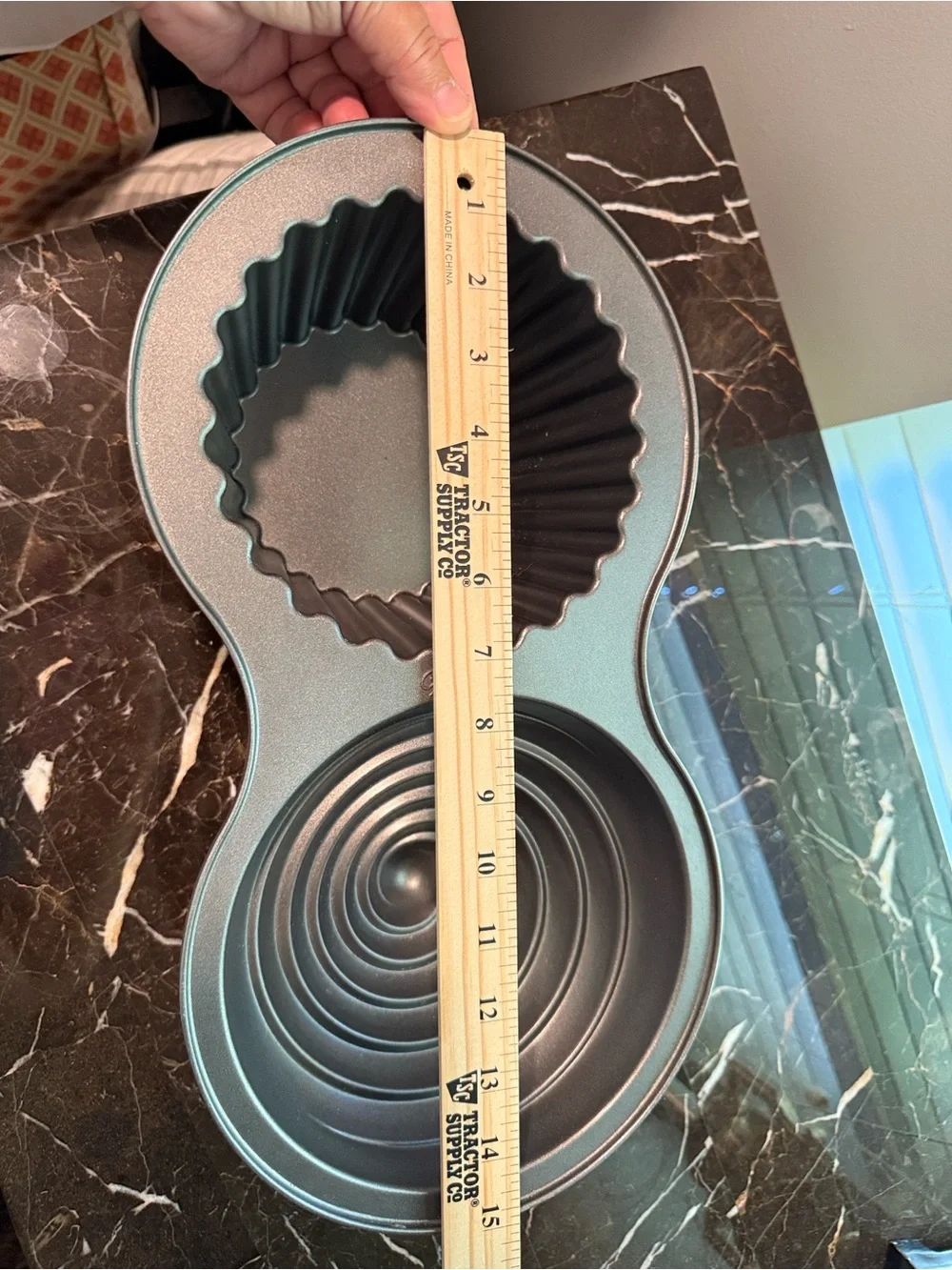 Wilton Giant Cupcake Cake Pan